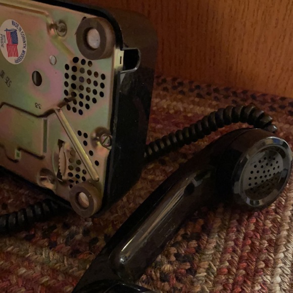 Hello! Rotary Phone - Picture 10 of 12